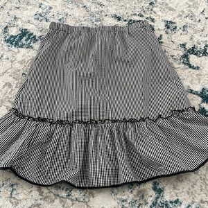 Zara short skirt. Black and white. Size M